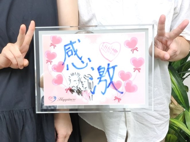 とってもお似合いのラブラブカップルがご成婚です💕 お二人は笑顔一杯でご成婚手続きにご来店されました(*^^*)