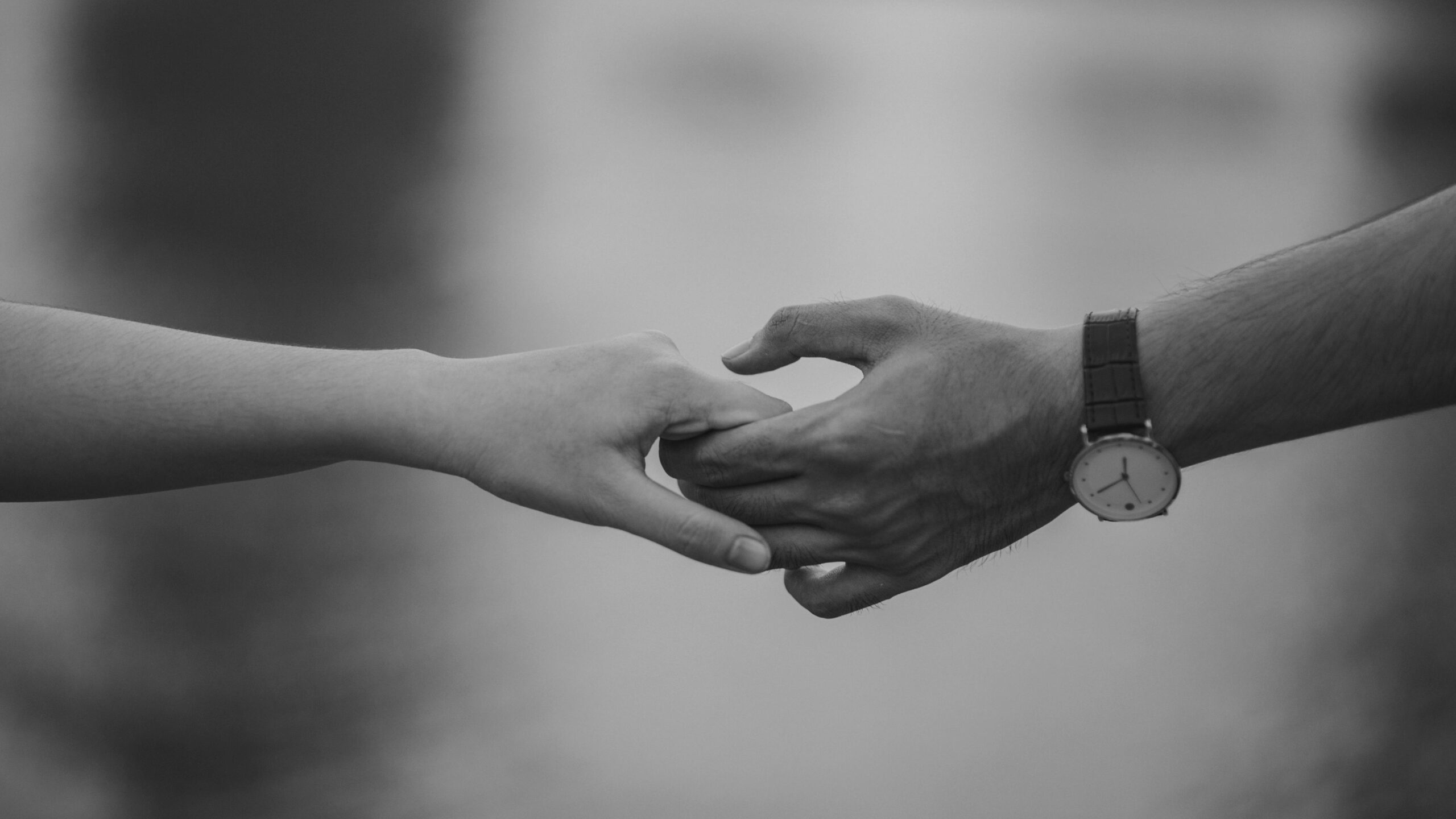 結婚相談所ってどんな人が登録しているの？年代問わず気になる『中の人事情』